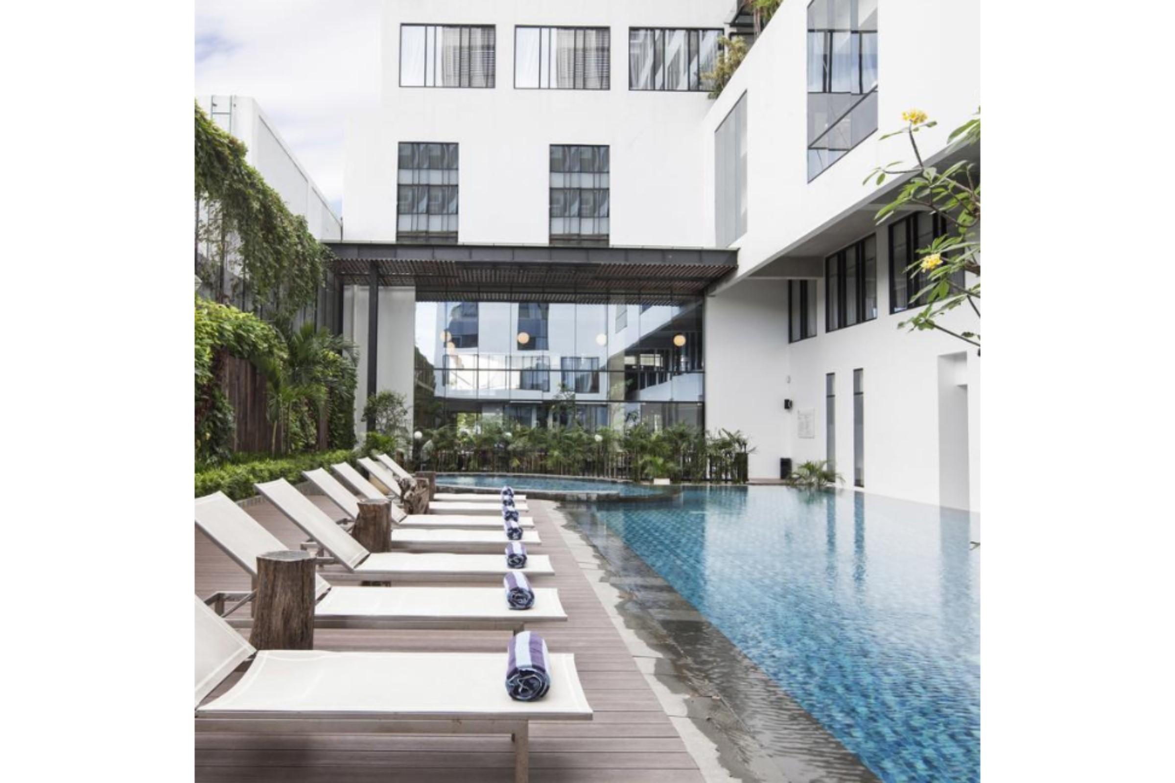 Gaia Cosmo Hotel Джокьякарта Экстерьер фото