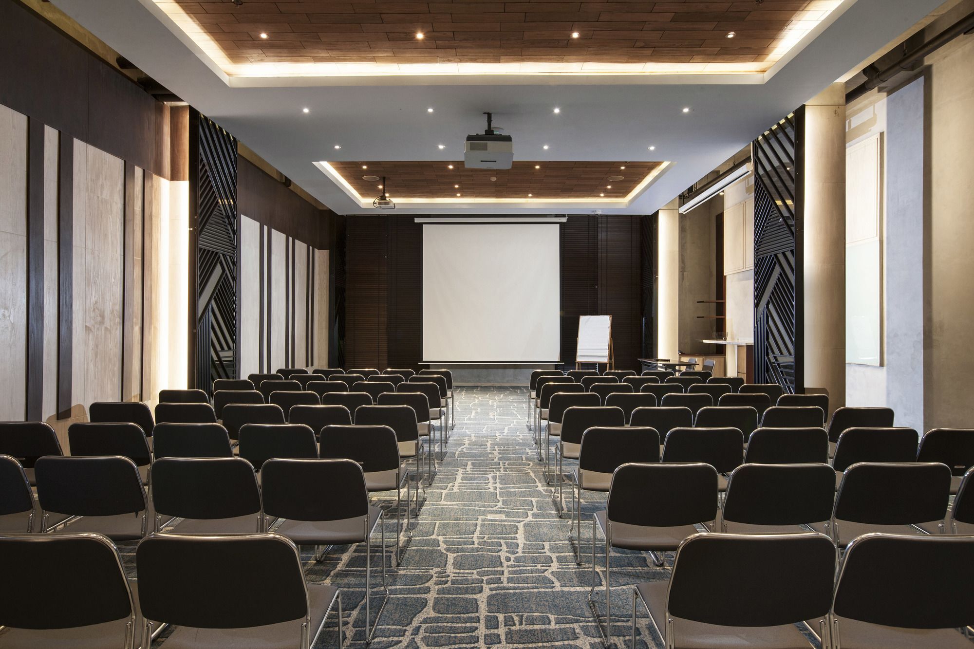 Gaia Cosmo Hotel Джокьякарта Экстерьер фото